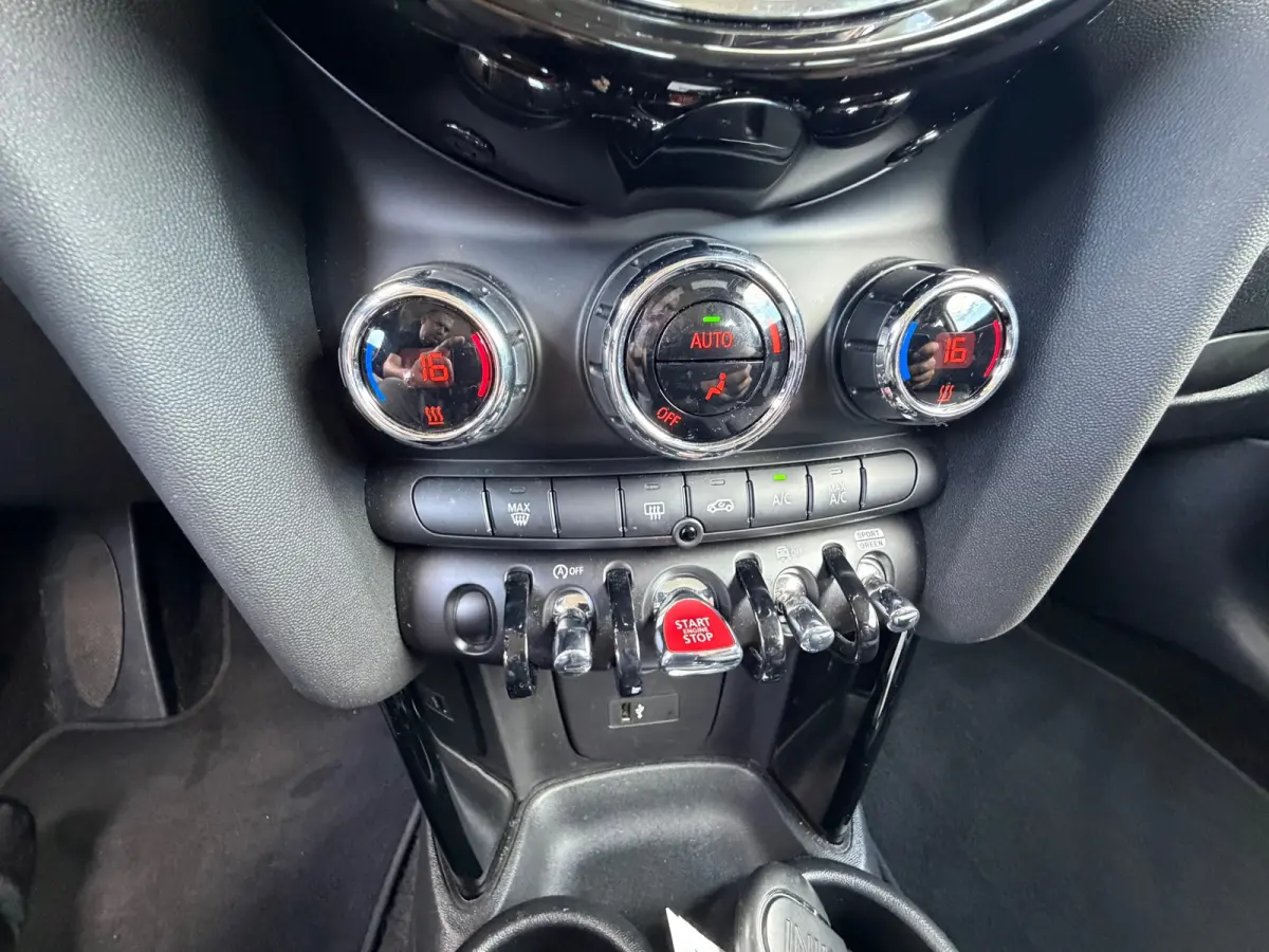 1.5 Cooper Camden Edition