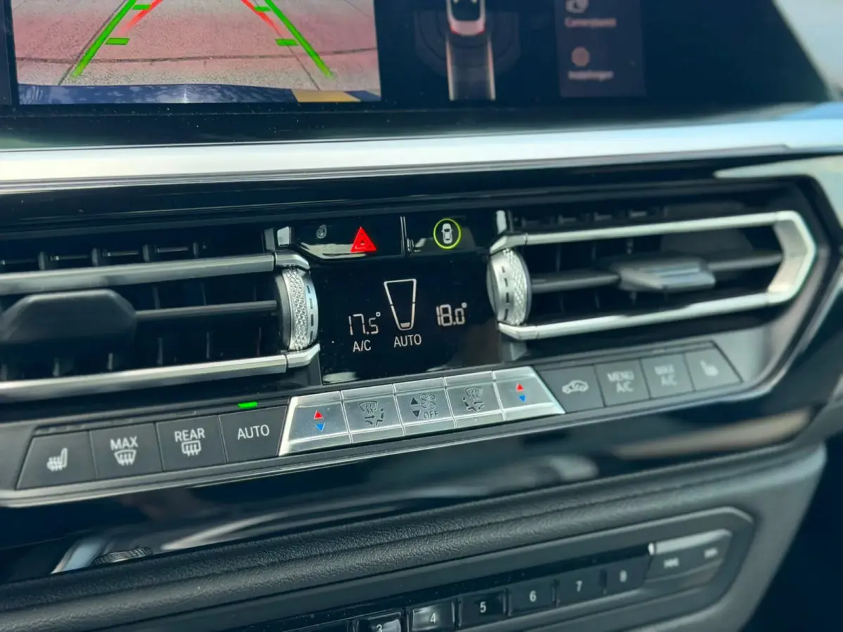 SDrive30i High Executive M-Sport(Dealer OndH, Navi, Camera, StoelV, Harman/Kardon, PDC V+A, Etc)