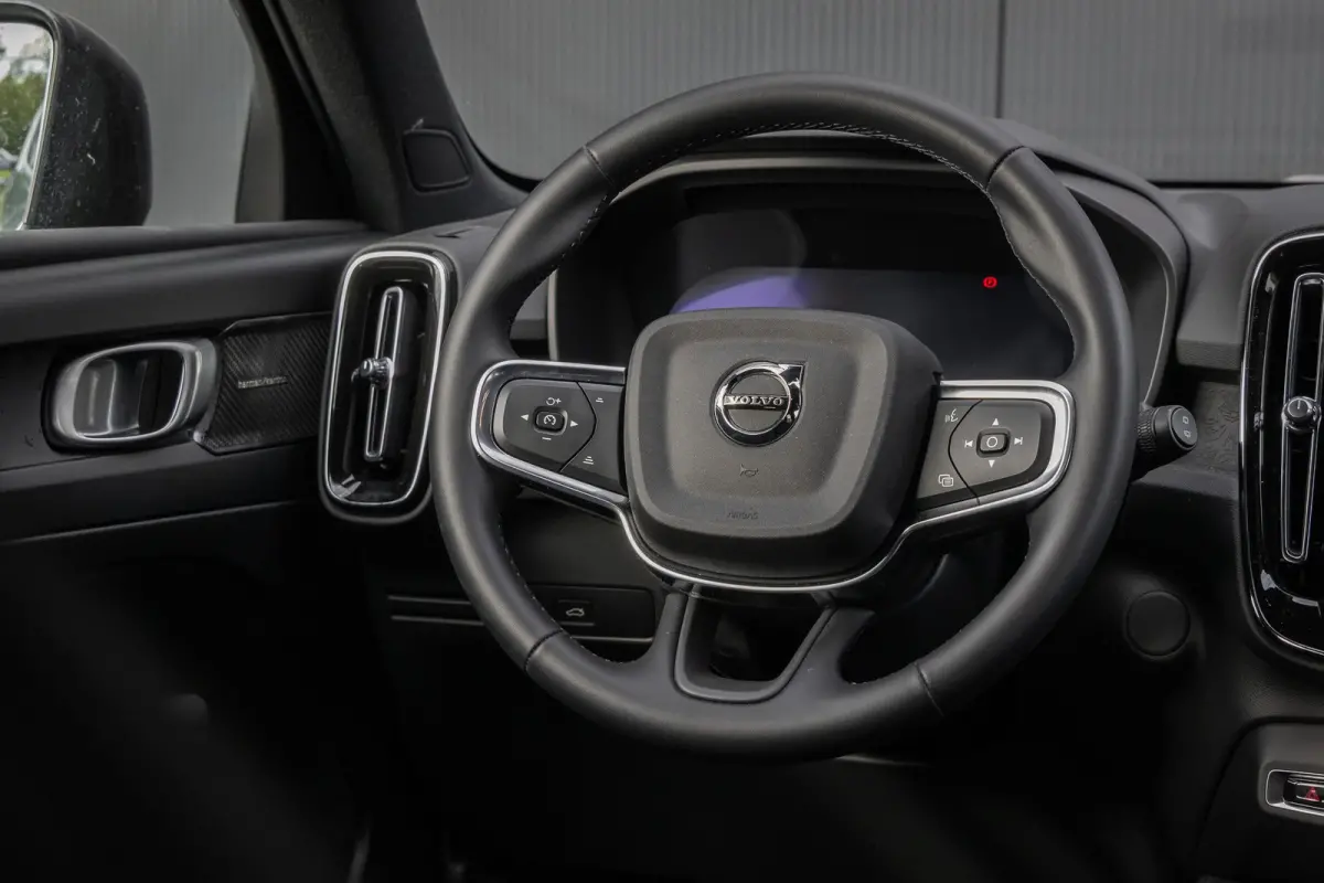 Single Motor 70kWh Core Business | 19" | Trekhaak | Harman Kardon | Adaptieve Cruise | BLIS | Parkeercamera | Getint Glas | Google
