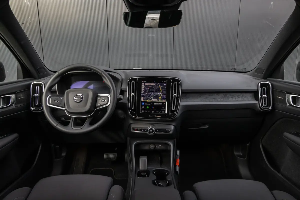 Single Motor 70kWh Core Business | 19" | Trekhaak | Harman Kardon | Adaptieve Cruise | BLIS | Parkeercamera | Getint Glas | Google