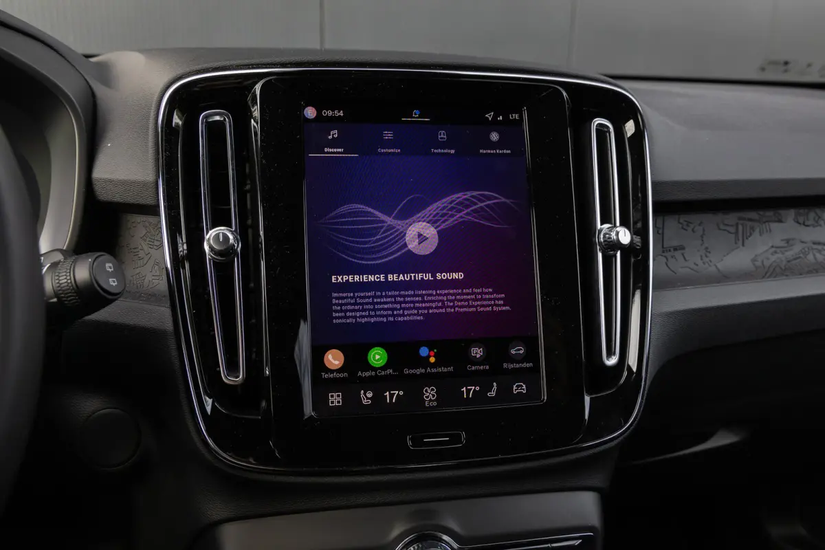 Single Motor 70kWh Core Business | 19" | Trekhaak | Harman Kardon | Adaptieve Cruise | BLIS | Parkeercamera | Getint Glas | Google
