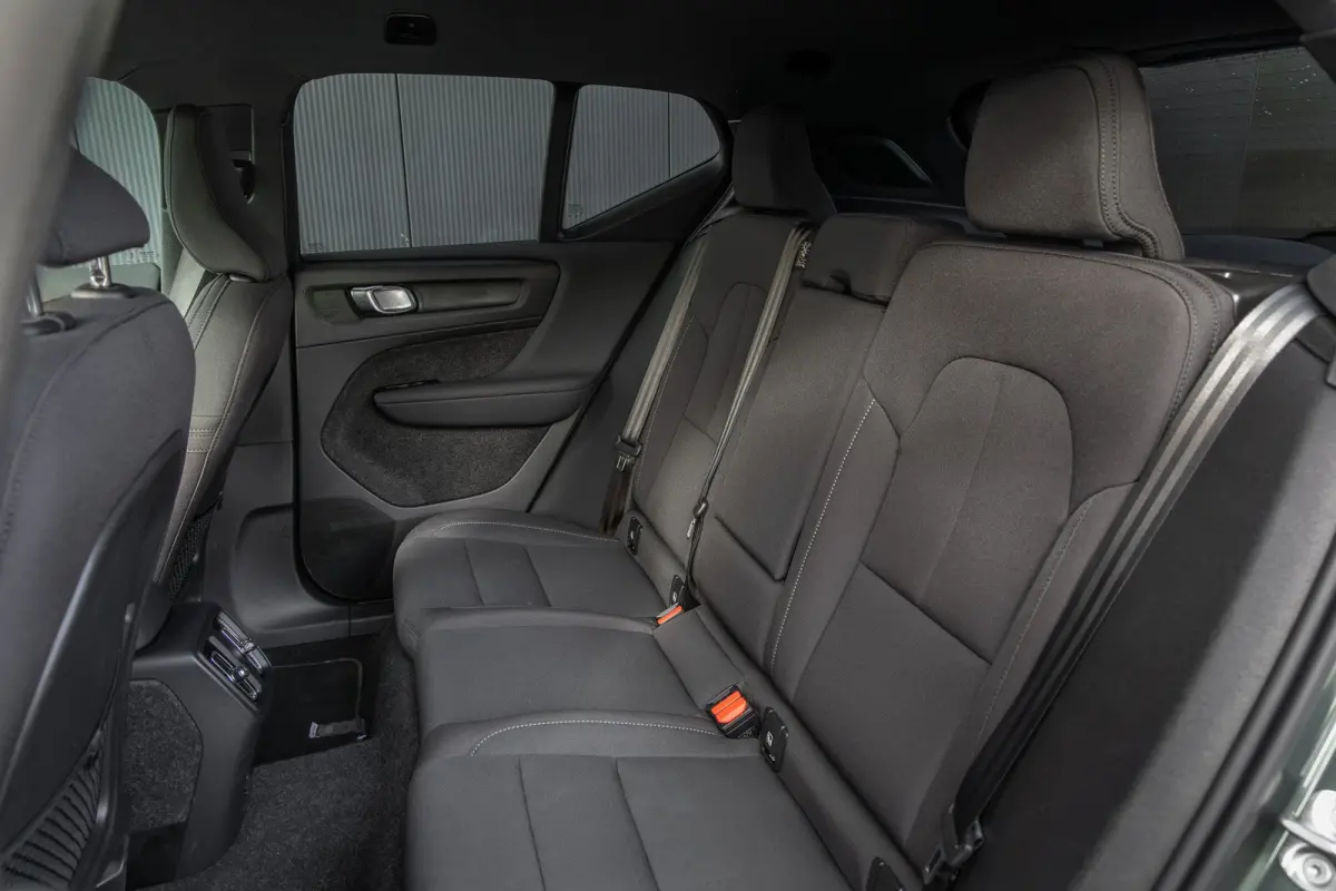 Single Motor 70kWh Core Business | 19" | Trekhaak | Harman Kardon | Adaptieve Cruise | BLIS | Parkeercamera | Getint Glas | Google