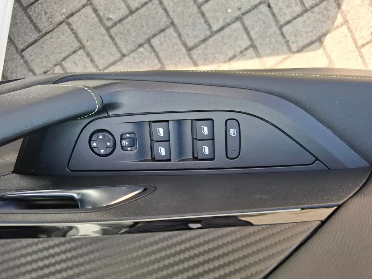 1.2 PureTech GT Pack