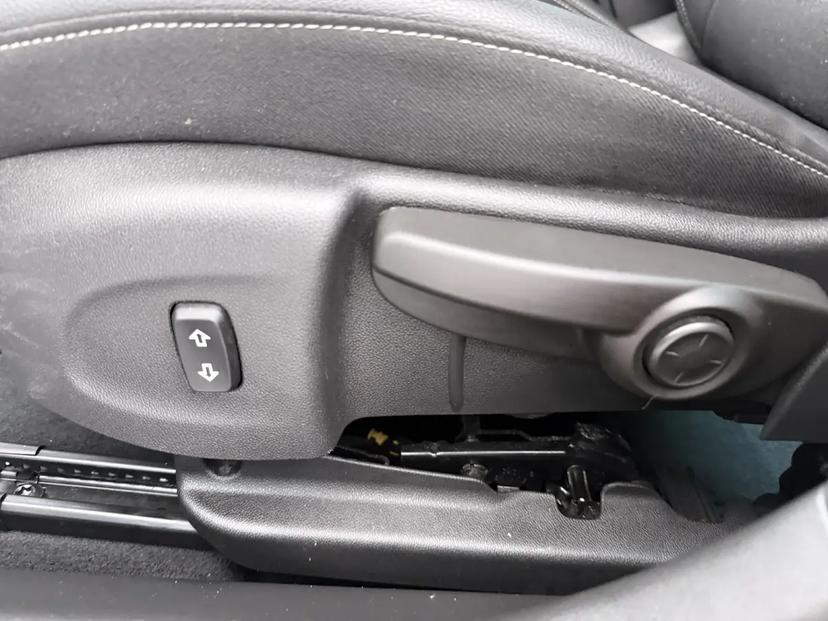 1.5 Turbo Innovation / Navigatie / Camera / Parkeersensoren / Keyless / Stuur -en Stoelverwarmd / Carplay / LED /