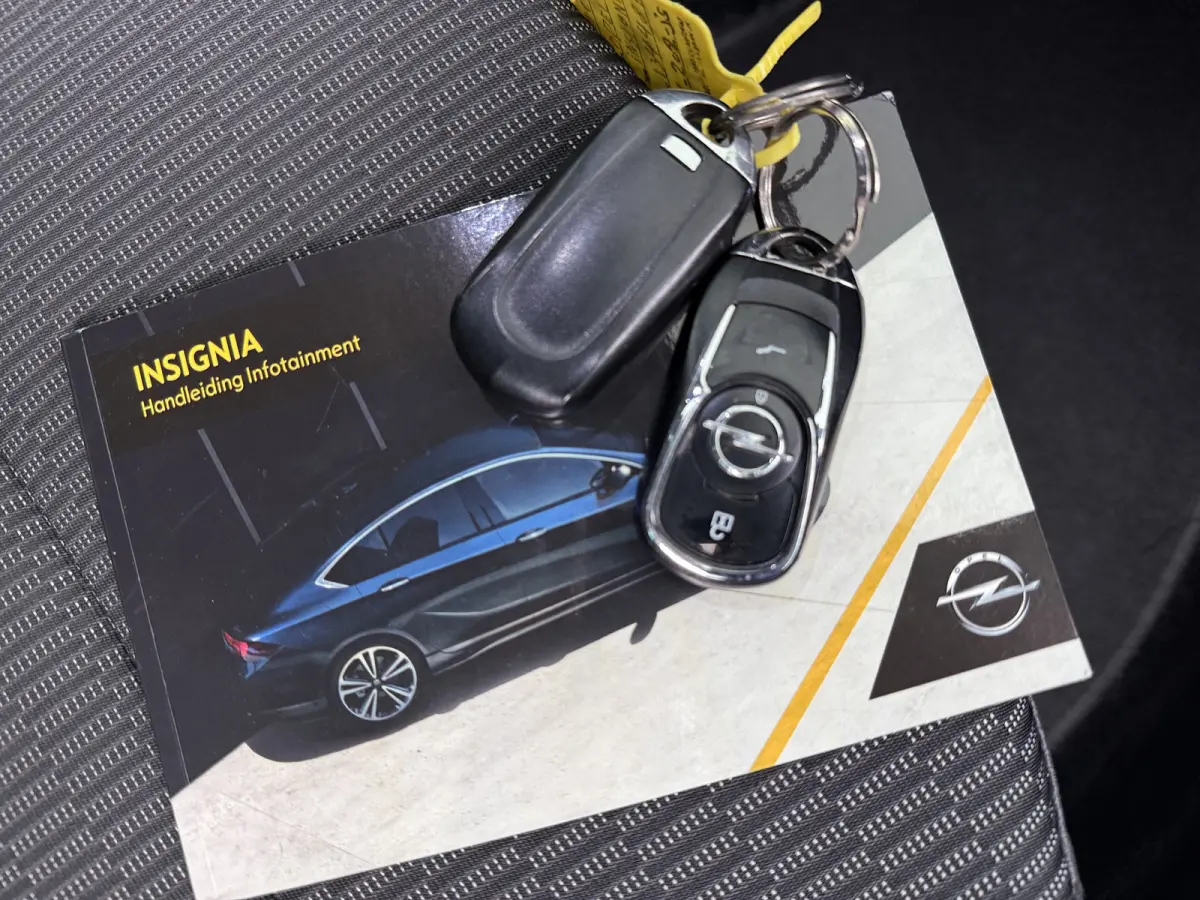 1.5 Turbo Innovation / Navigatie / Camera / Parkeersensoren / Keyless / Stuur -en Stoelverwarmd / Carplay / LED /