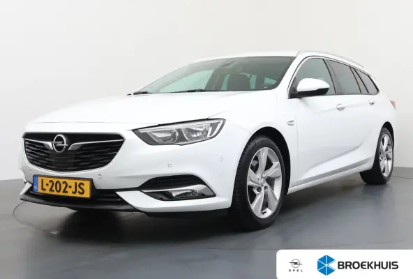 1.5 Turbo Innovation / Navigatie / Camera / Parkeersensoren / Keyless / Stuur -en Stoelverwarmd / Carplay / LED /
