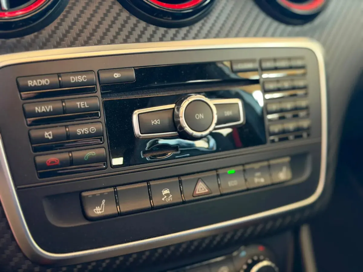 AMG 45 4MATIC (NL-auto, Perfect OnderH, Panoramadak, Schaalstoelen, Carplay, StoelV, Clima, Navi Groot,Etc)