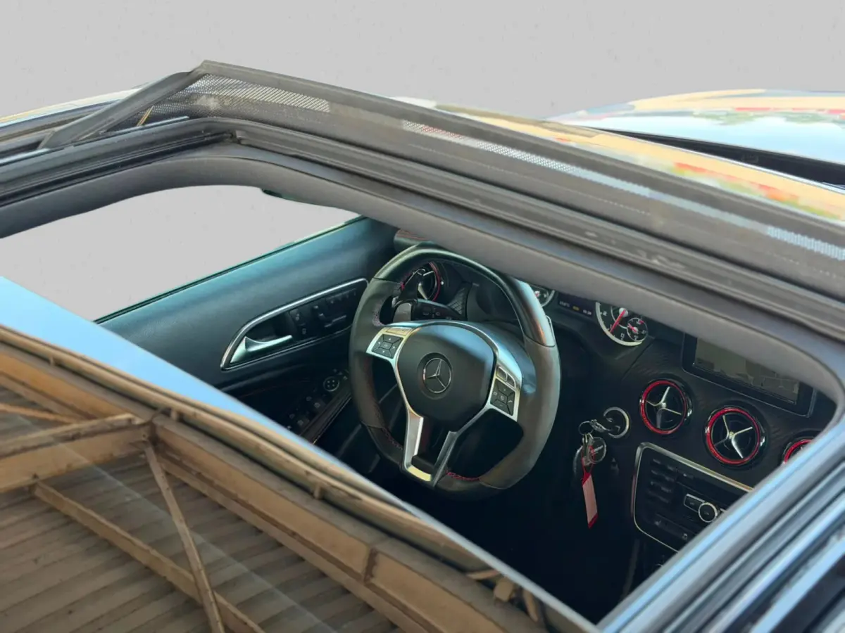 AMG 45 4MATIC (NL-auto, Perfect OnderH, Panoramadak, Schaalstoelen, Carplay, StoelV, Clima, Navi Groot,Etc)