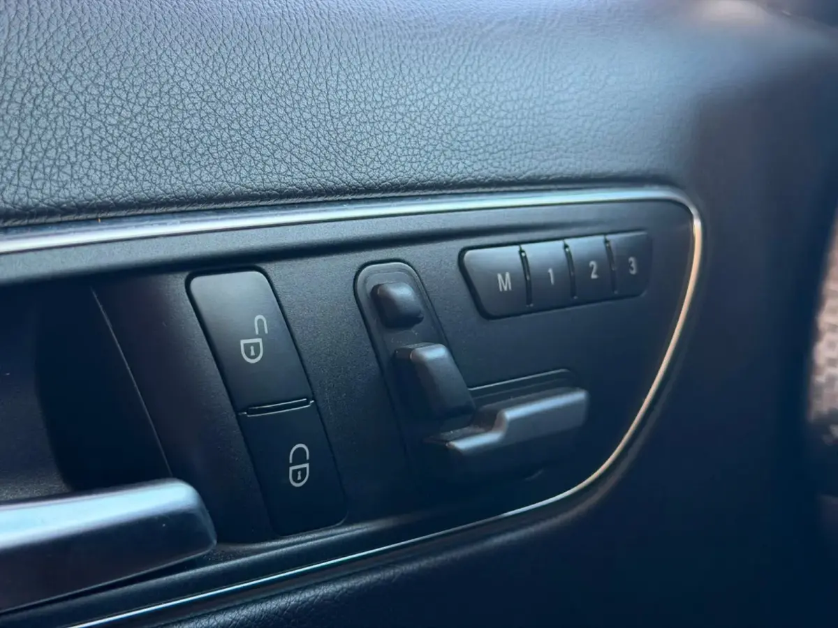 AMG 45 4MATIC (NL-auto, Perfect OnderH, Panoramadak, Schaalstoelen, Carplay, StoelV, Clima, Navi Groot,Etc)
