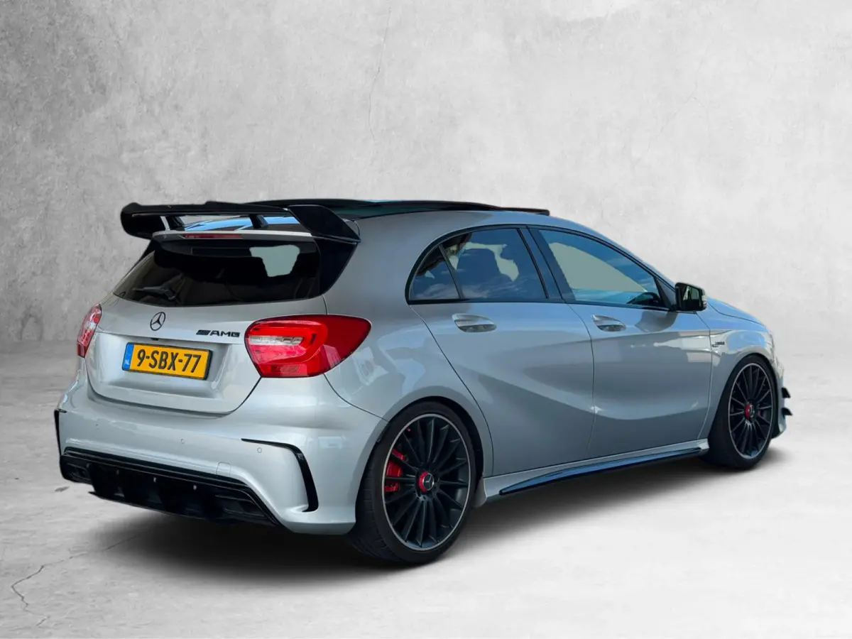 AMG 45 4MATIC (NL-auto, Perfect OnderH, Panoramadak, Schaalstoelen, Carplay, StoelV, Clima, Navi Groot,Etc)