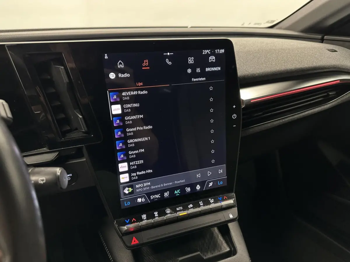 EV60 93% SOH Optimum Charge Techno CAMERA CARPLAY ECC ADAPTIEF CRUISE.