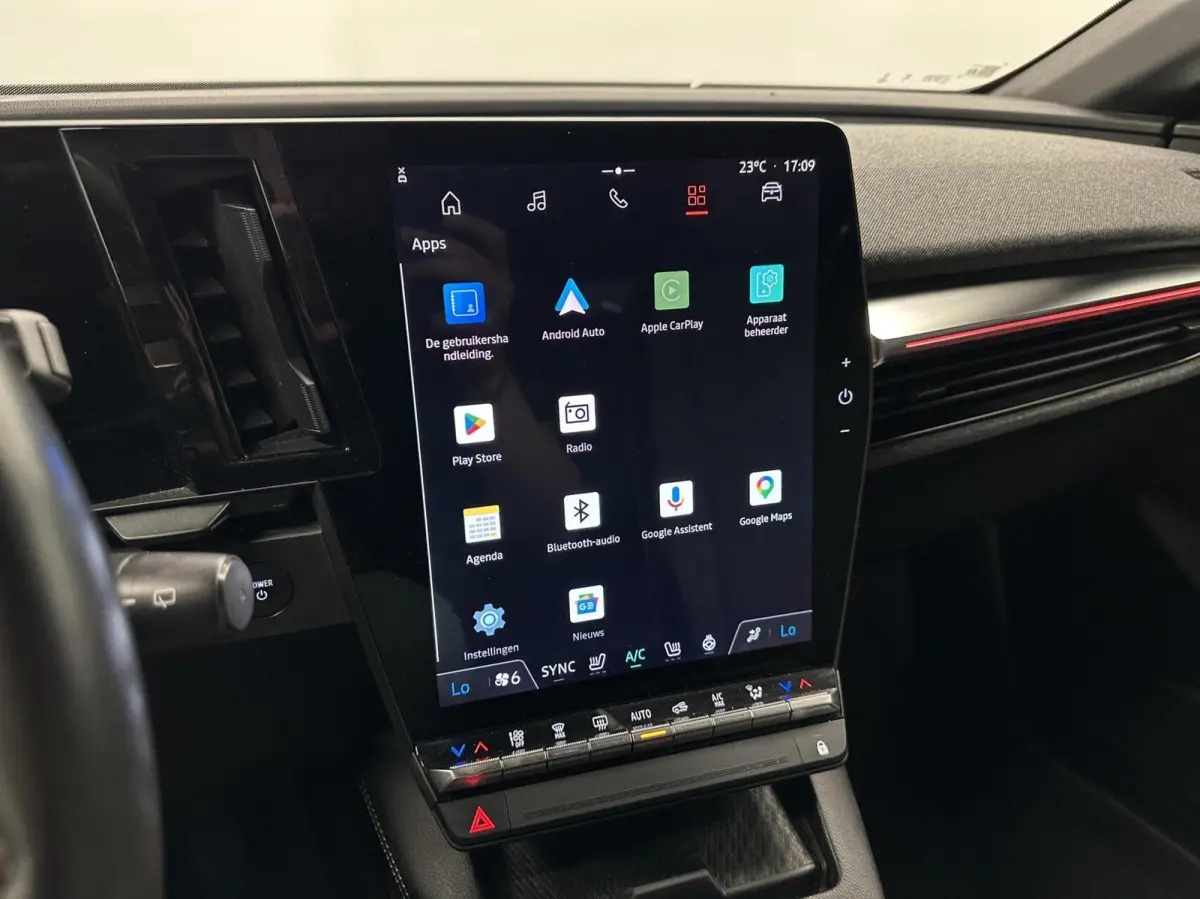 EV60 93% SOH Optimum Charge Techno CAMERA CARPLAY ECC ADAPTIEF CRUISE.