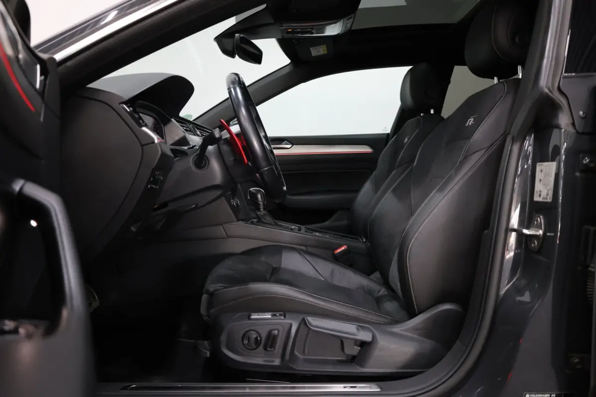 2.0 TSI 3x R-line MAXTON/VIRTUAL/SFEER/PANO/HAF LEER+ALCANTARA+MASSAGE/KEYLESS/20"/CAM/LINE/ACC/12 MDN GARANTIE!