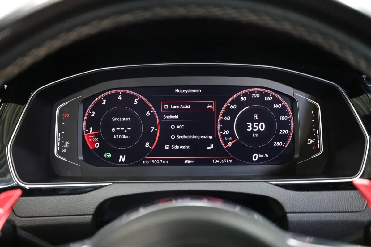 2.0 TSI 3x R-line MAXTON/VIRTUAL/SFEER/PANO/HAF LEER+ALCANTARA+MASSAGE/KEYLESS/20"/CAM/LINE/ACC/12 MDN GARANTIE!
