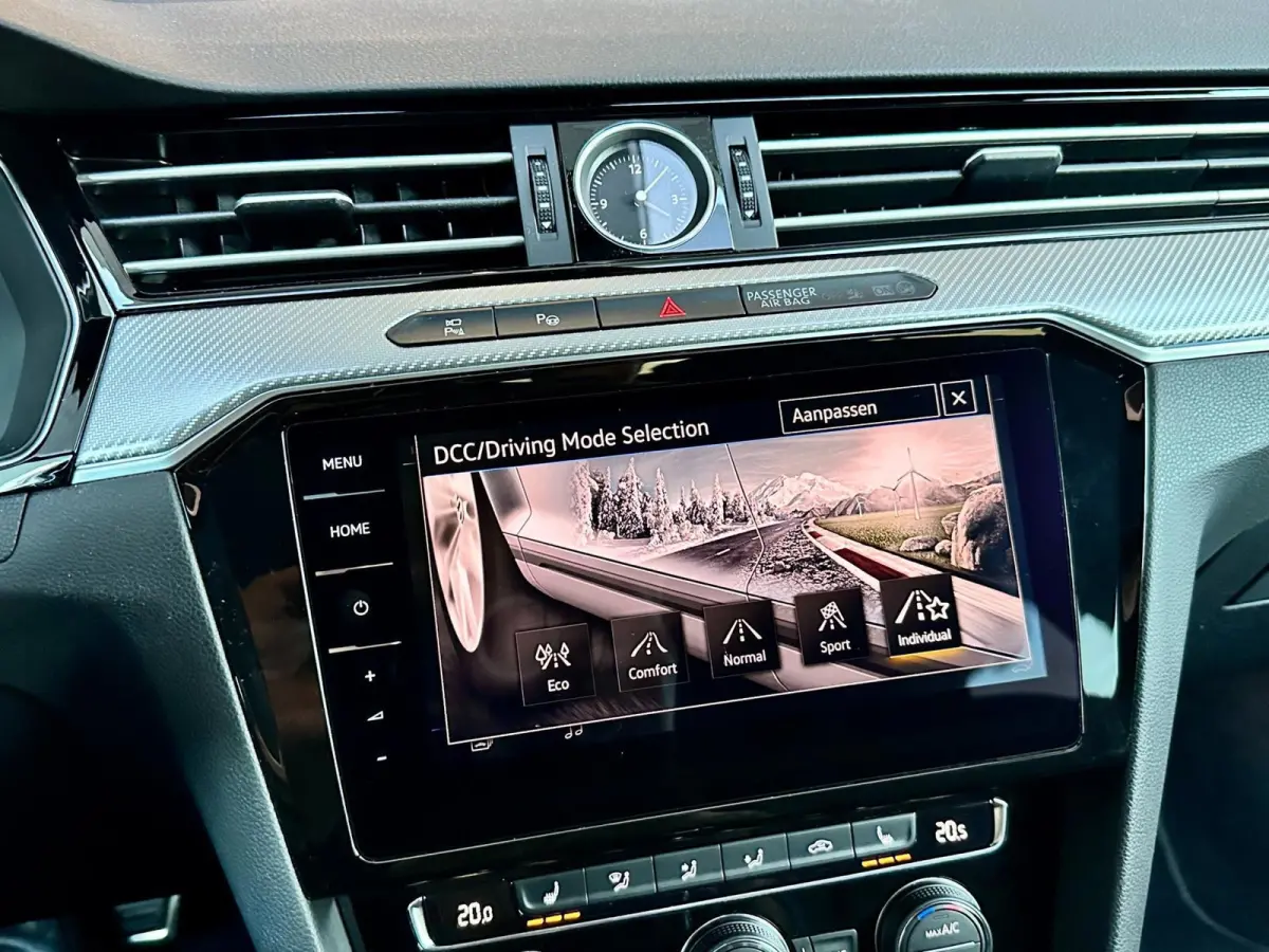 2.0 TSI 3x R-line MAXTON/VIRTUAL/SFEER/PANO/HAF LEER+ALCANTARA+MASSAGE/KEYLESS/20"/CAM/LINE/ACC/12 MDN GARANTIE!