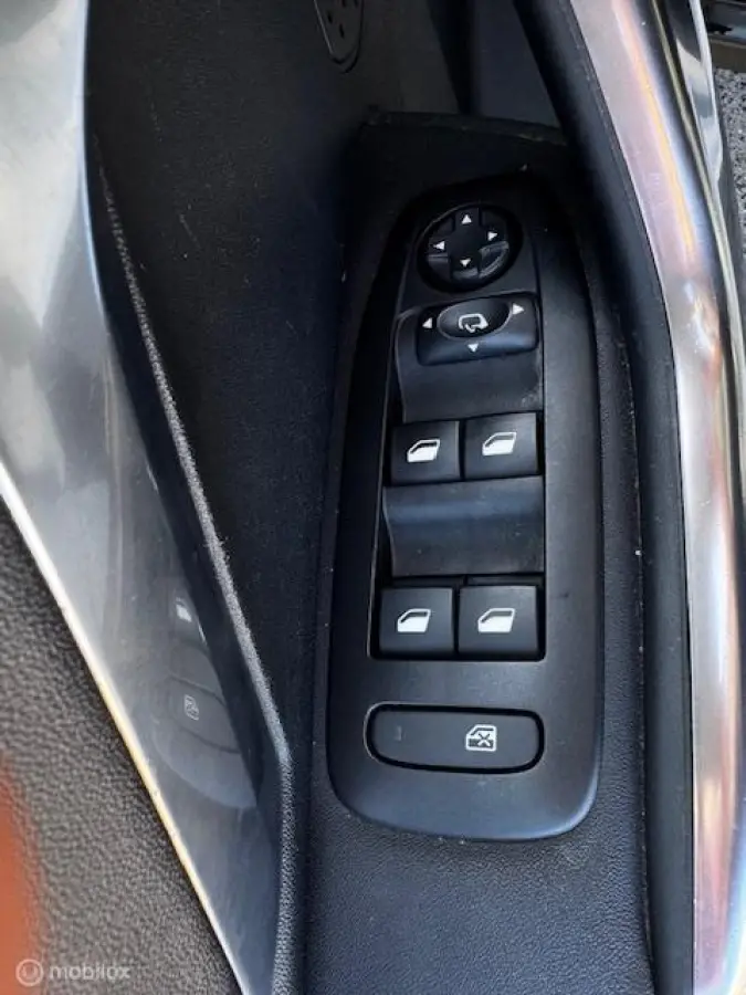 1.2 PureTech Crossway Aut. I Carplay I Pano