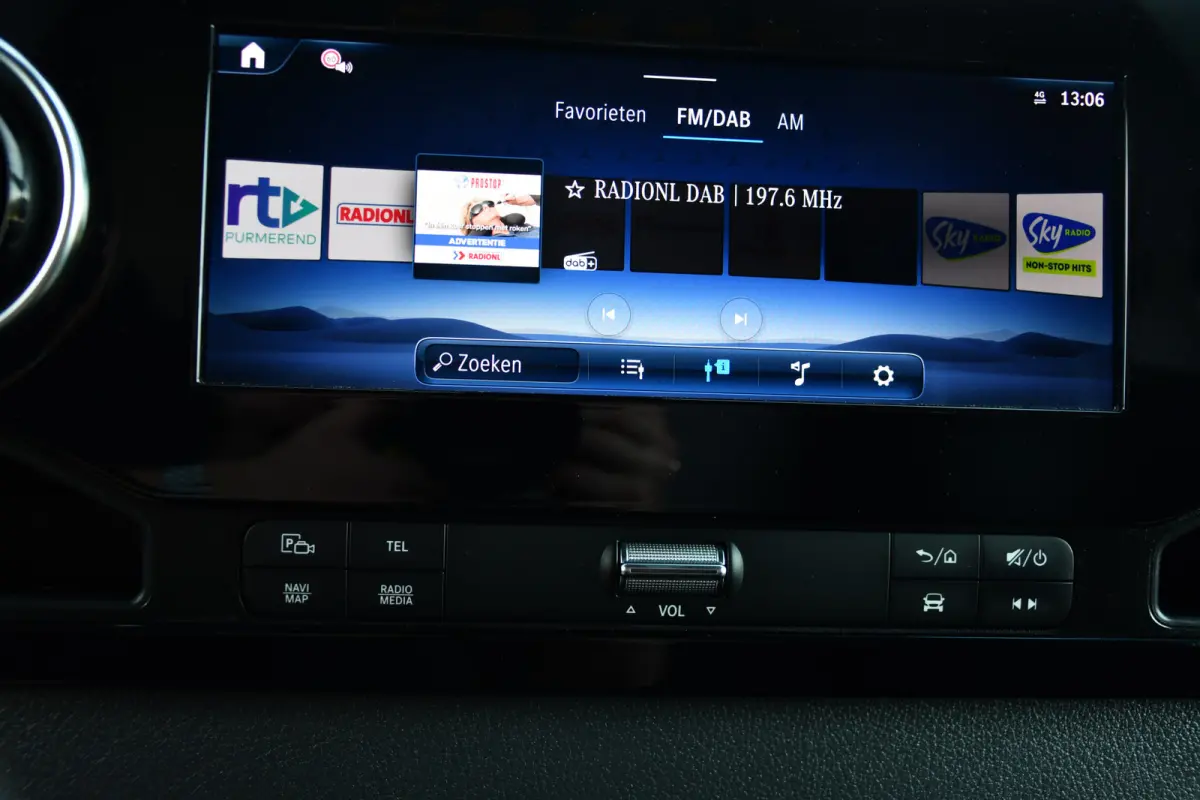 315 1.9 CDI L2 Pro PB Edition FACELIFT! Adaptieve Cruise, Camera, Carplay, LED, Automaat, 10,5'' Mbux, 150pk, Clima, binnenspiegel camera, Uniek!
