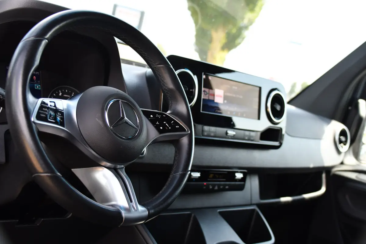315 1.9 CDI L2 Pro PB Edition FACELIFT! Adaptieve Cruise, Camera, Carplay, LED, Automaat, 10,5'' Mbux, 150pk, Clima, binnenspiegel camera, Uniek!