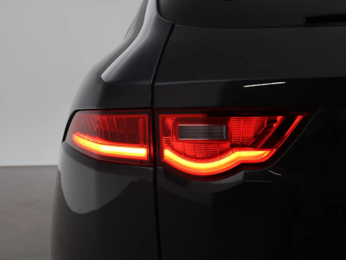 2.0T 250 PK AWD R-SPORT + PANORAMA | ADAPTIVE CC | MERIDIAN AUDIO | STOELVERW. V+A | CAMERA