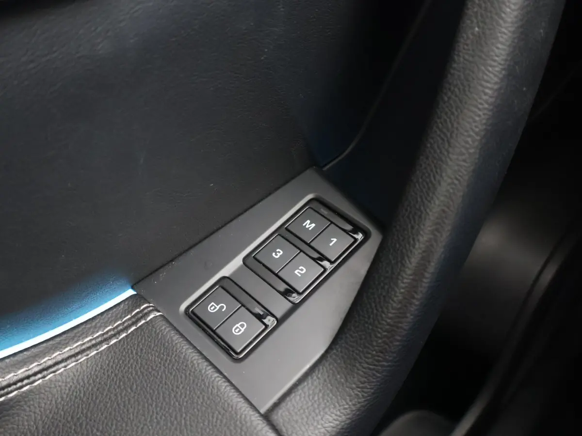 2.0T 250 PK AWD R-SPORT + PANORAMA | ADAPTIVE CC | MERIDIAN AUDIO | STOELVERW. V+A | CAMERA