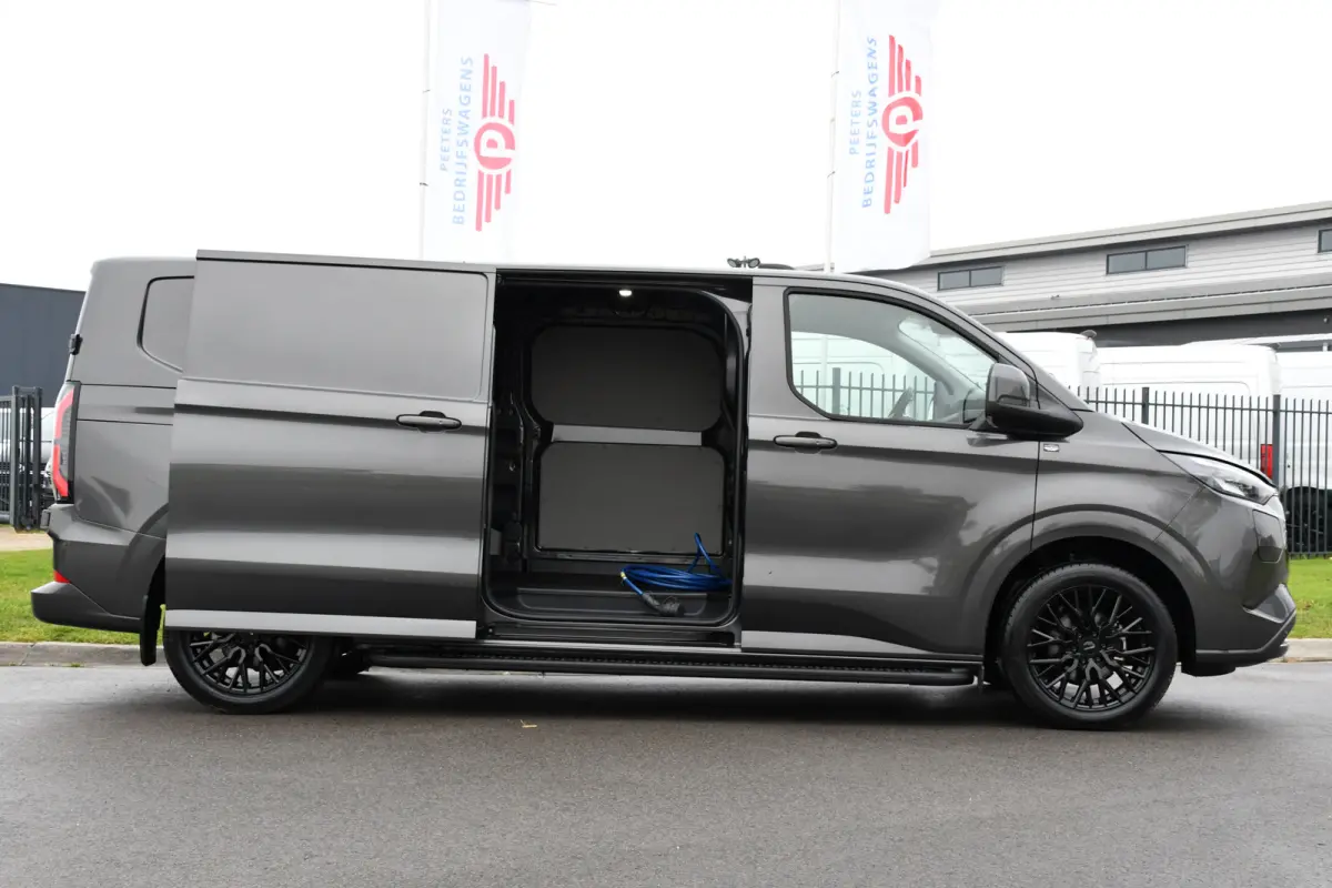 Cust. 340 L2H1 Limited 65 kWh PB Edition Virtual, Adaptieve Cruise, Camera, Carplay, Stoelverwarming, LED, 218pk, NAVI, Uniek!