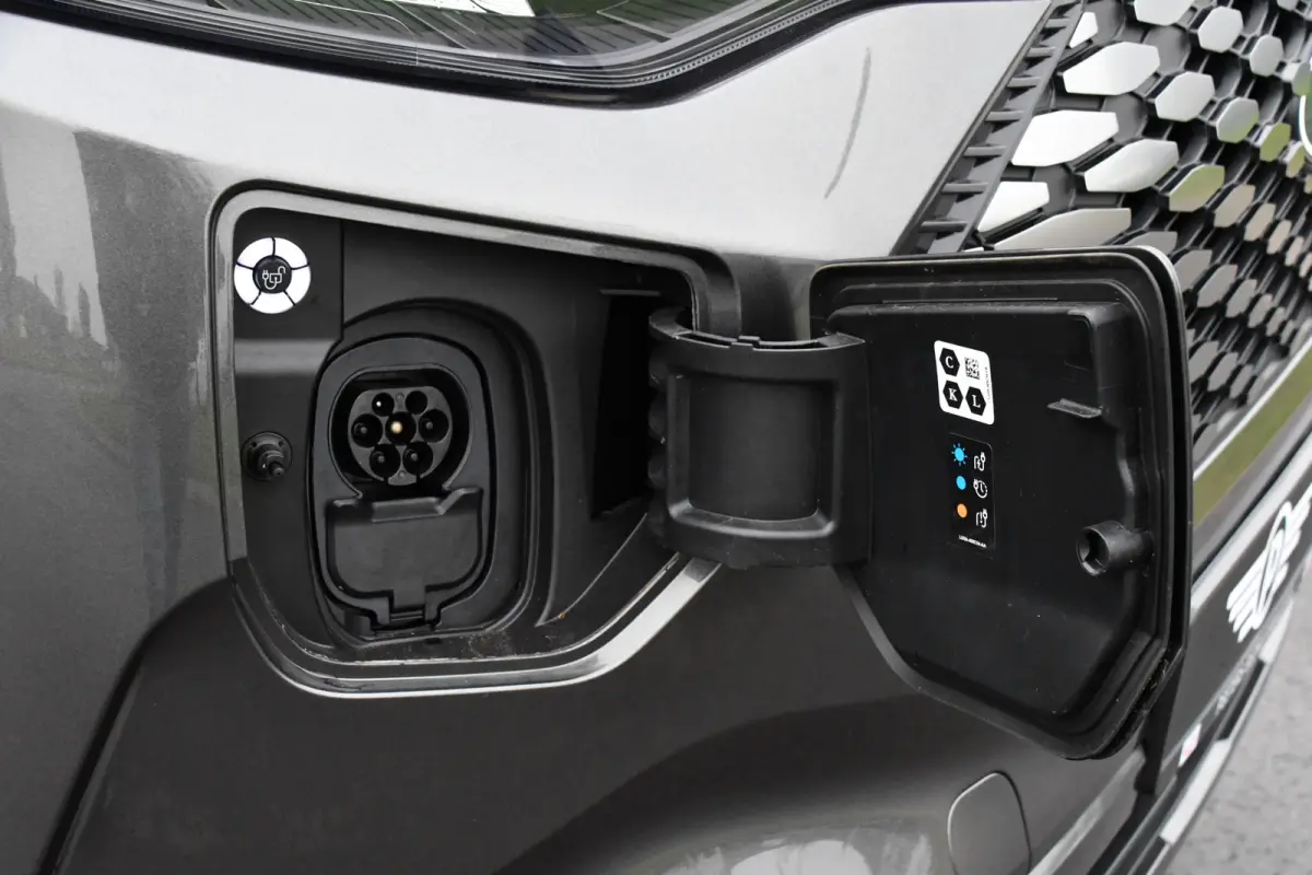 Cust. 340 L2H1 Limited 65 kWh PB Edition Virtual, Adaptieve Cruise, Camera, Carplay, Stoelverwarming, LED, 218pk, NAVI, Uniek!