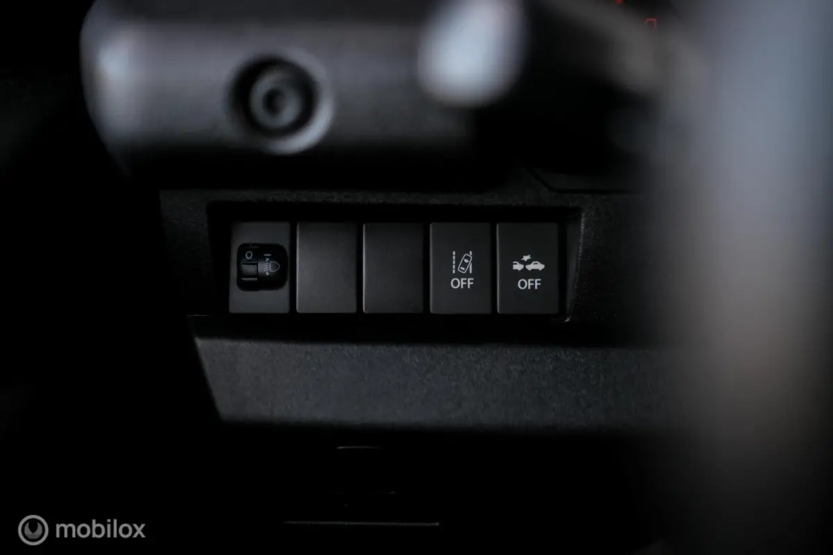 1.5 Comfort 4x4 | NL auto | NAP | 4 persoons | Stoelverwarming | Airco | BF Goodrich | Bluetooth | Rijklaar incl garantie |