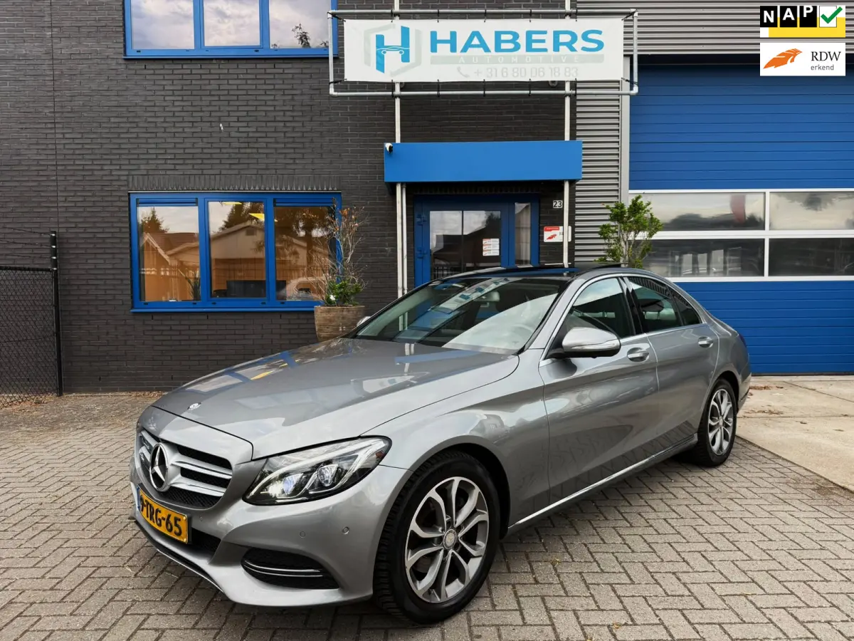 200 Prestige 184PK|Groot Navi|AUT|Sportstoelen|Leder|Kantel/Schuifdak|Full Led|NL Auto|StoelVW|360Camera|