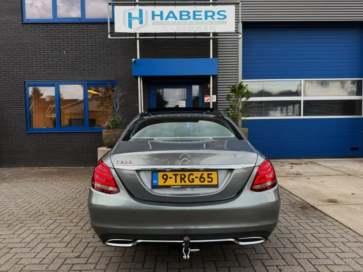 200 Prestige 184PK|Groot Navi|AUT|Sportstoelen|Leder|Kantel/Schuifdak|Full Led|NL Auto|StoelVW|360Camera|