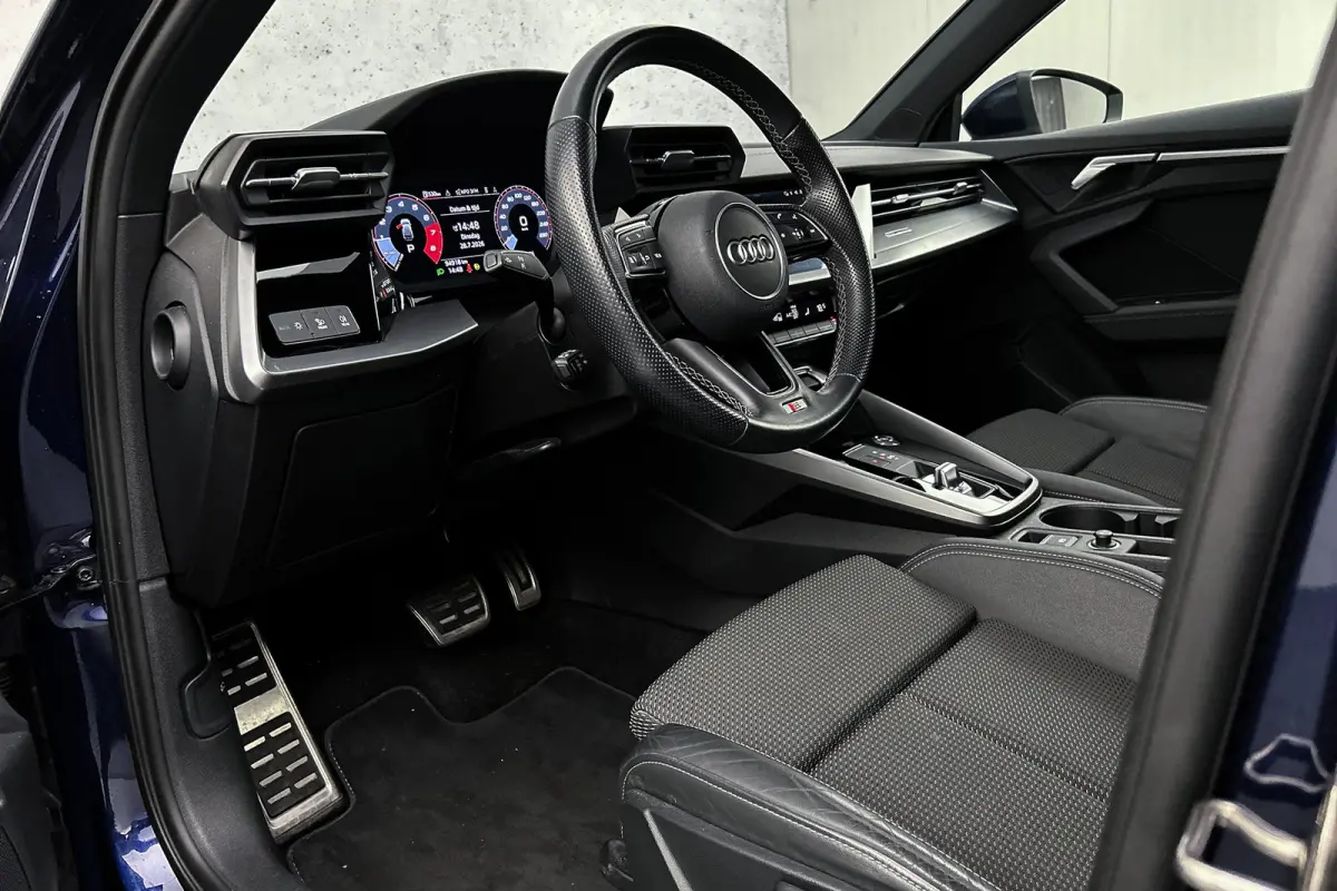 30 TFSI S-line | Digitaal display | Half leder | LED koplampen