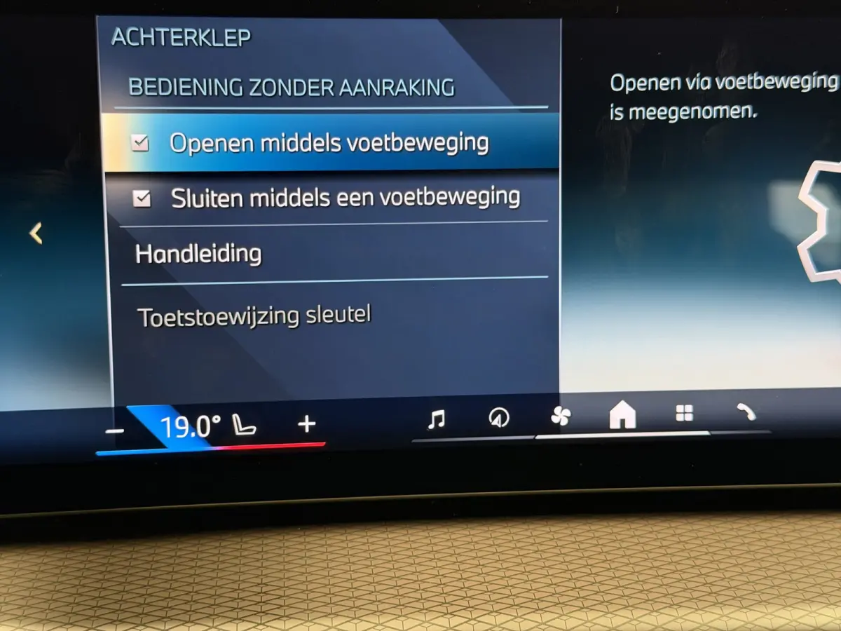 330e xDrive!|M-Sport|24mnd Gar|360|Memory|HUD|Keyless|ACC