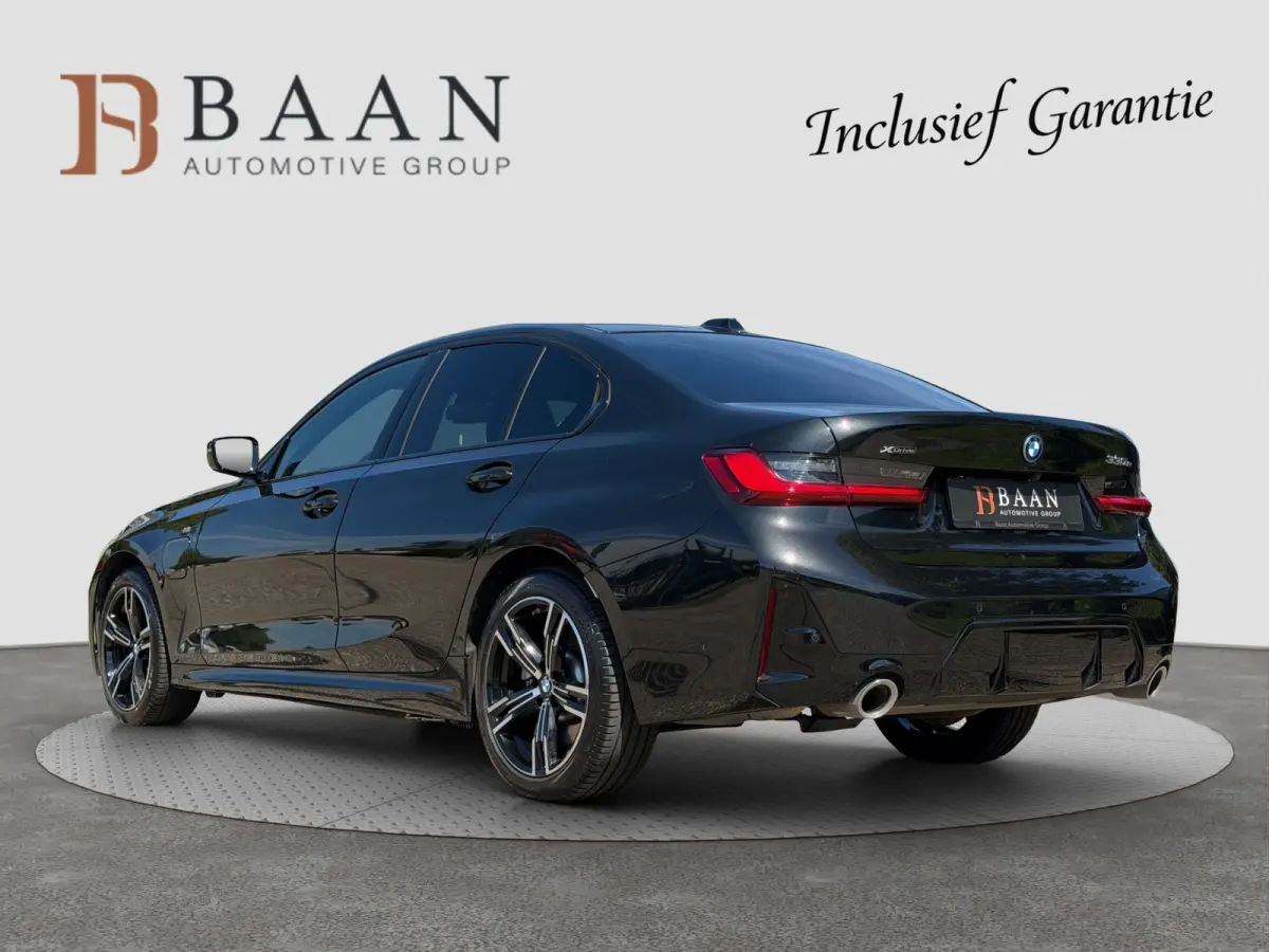 330e xDrive!|M-Sport|24mnd Gar|360|Memory|HUD|Keyless|ACC