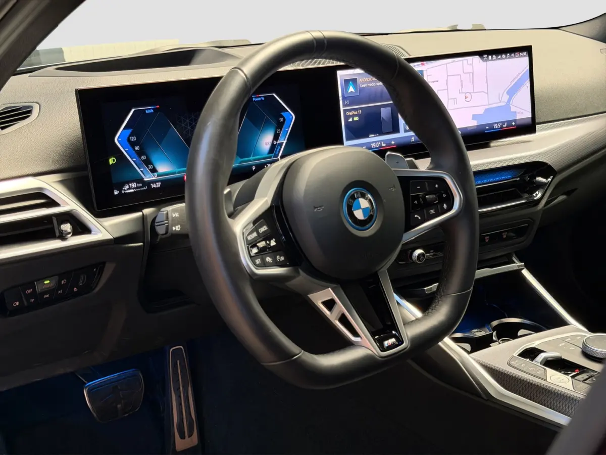 330e xDrive!|M-Sport|24mnd Gar|360|Memory|HUD|Keyless|ACC