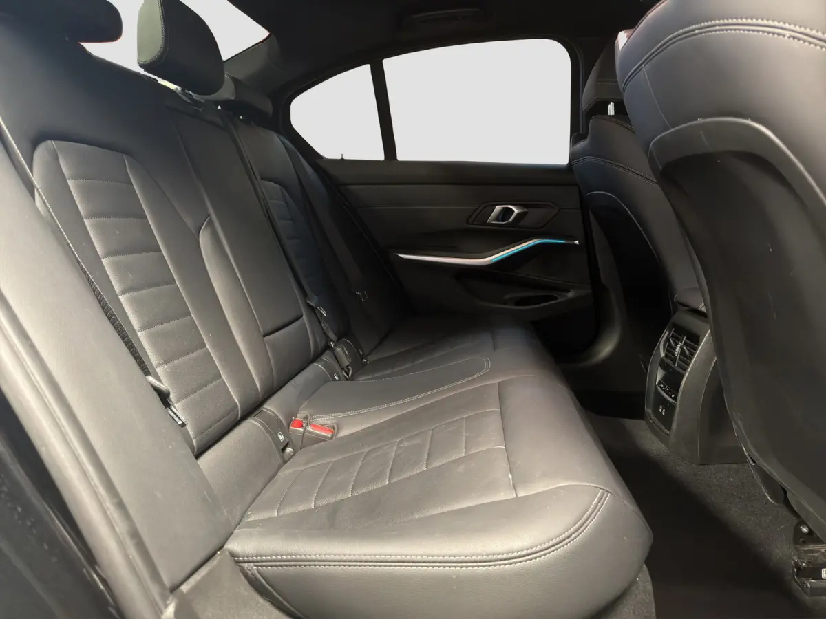 330e xDrive!|M-Sport|24mnd Gar|360|Memory|HUD|Keyless|ACC