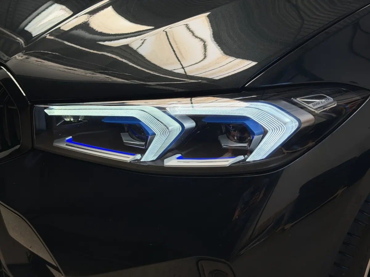 330e xDrive!|M-Sport|24mnd Gar|360|Memory|HUD|Keyless|ACC