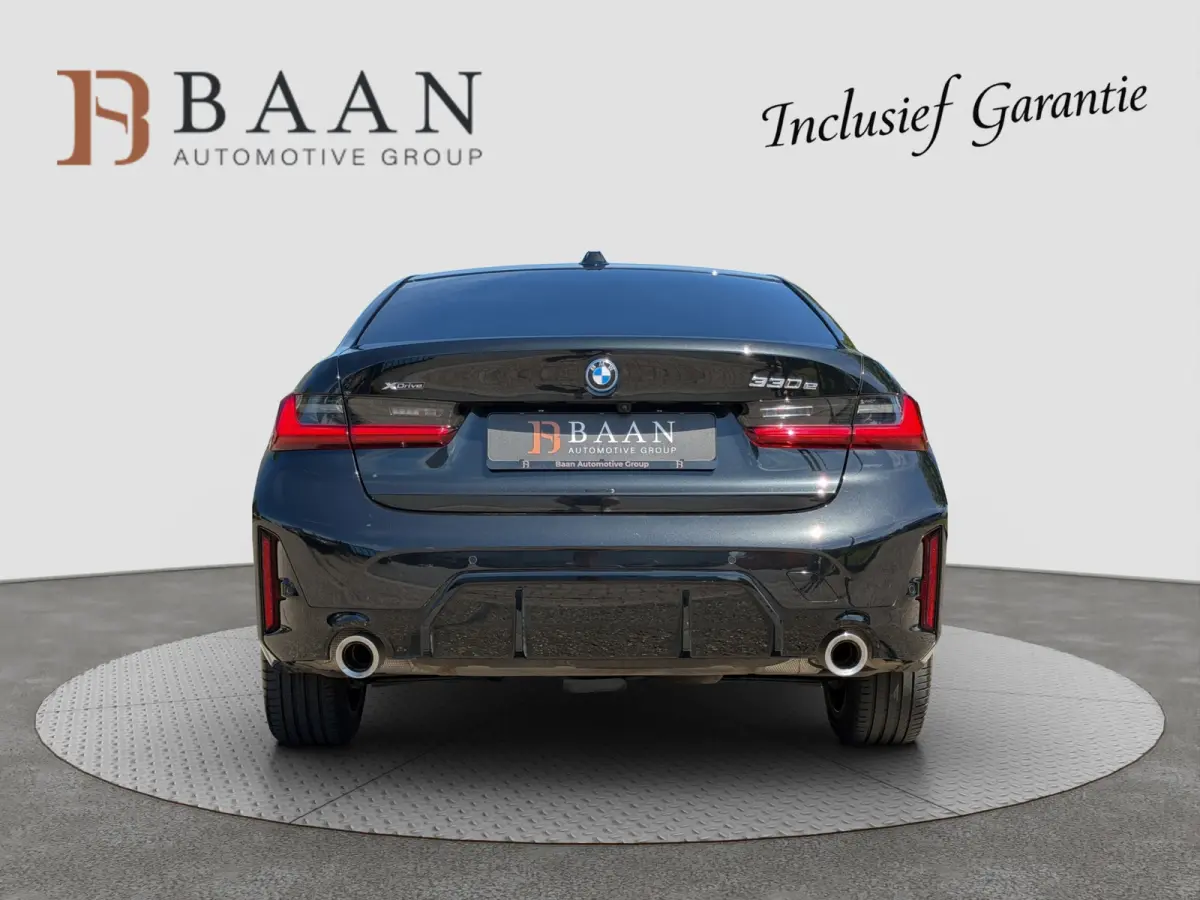 330e xDrive!|M-Sport|24mnd Gar|360|Memory|HUD|Keyless|ACC