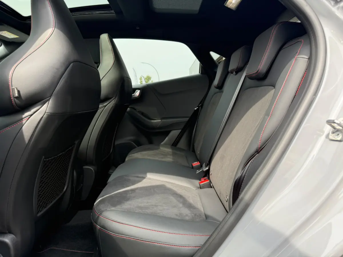 1.0 EcoBoost ST-X | AUTOMAAT | PANO DAK | 3/6/12 MND GARANTIE | NAVI | ACC | PDC | LANE ASSIST |