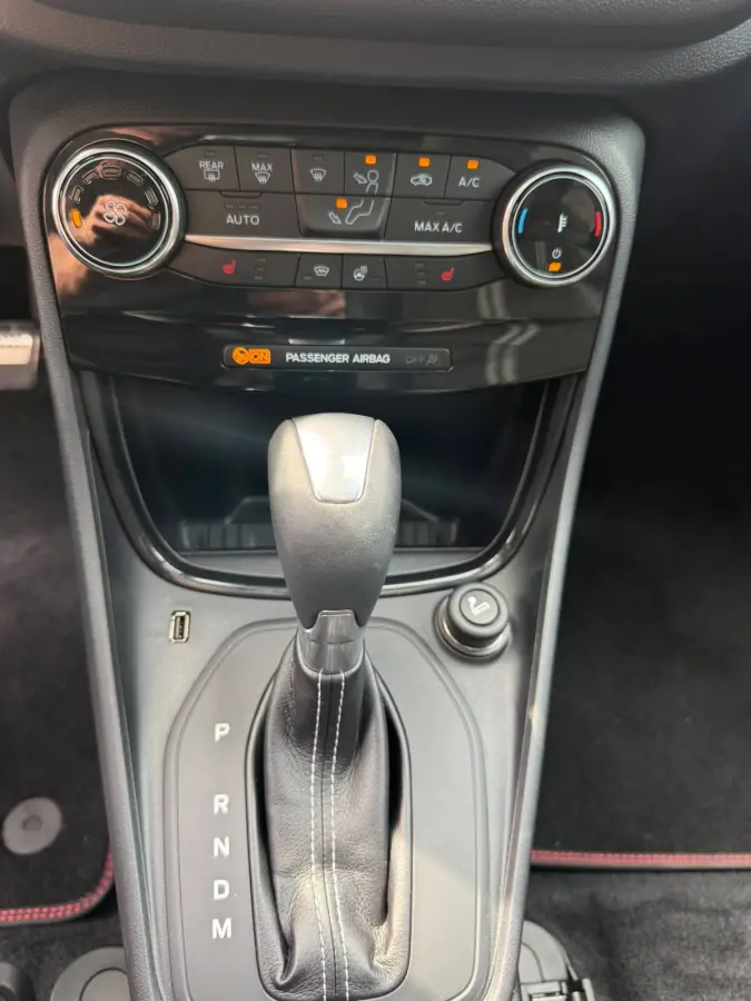 1.0 EcoBoost ST-X | AUTOMAAT | PANO DAK | 3/6/12 MND GARANTIE | NAVI | ACC | PDC | LANE ASSIST |