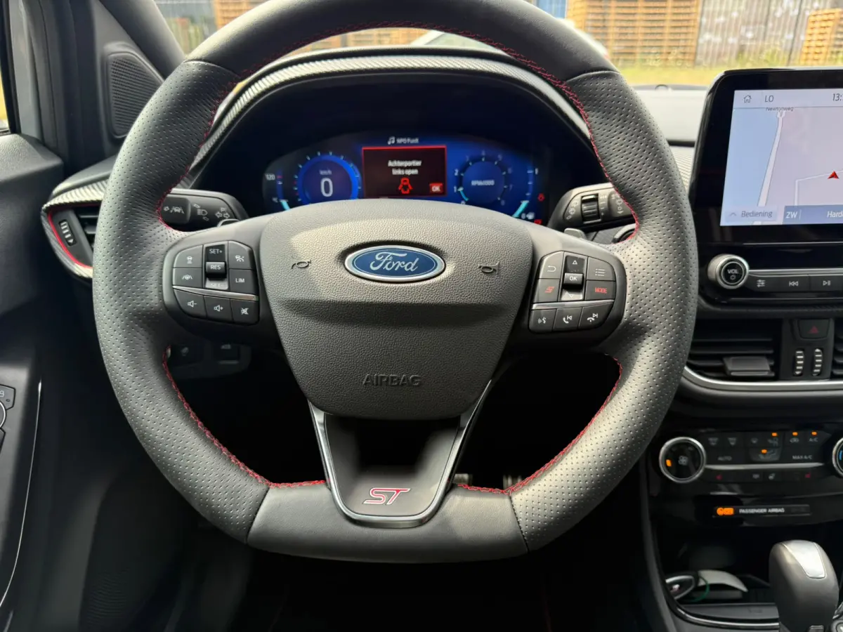 1.0 EcoBoost ST-X | AUTOMAAT | PANO DAK | 3/6/12 MND GARANTIE | NAVI | ACC | PDC | LANE ASSIST |