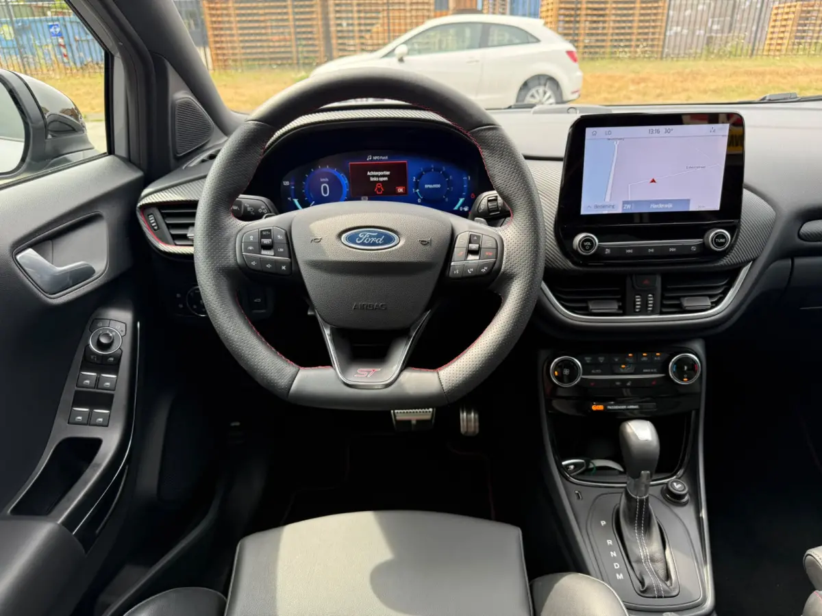 1.0 EcoBoost ST-X | AUTOMAAT | PANO DAK | 3/6/12 MND GARANTIE | NAVI | ACC | PDC | LANE ASSIST |