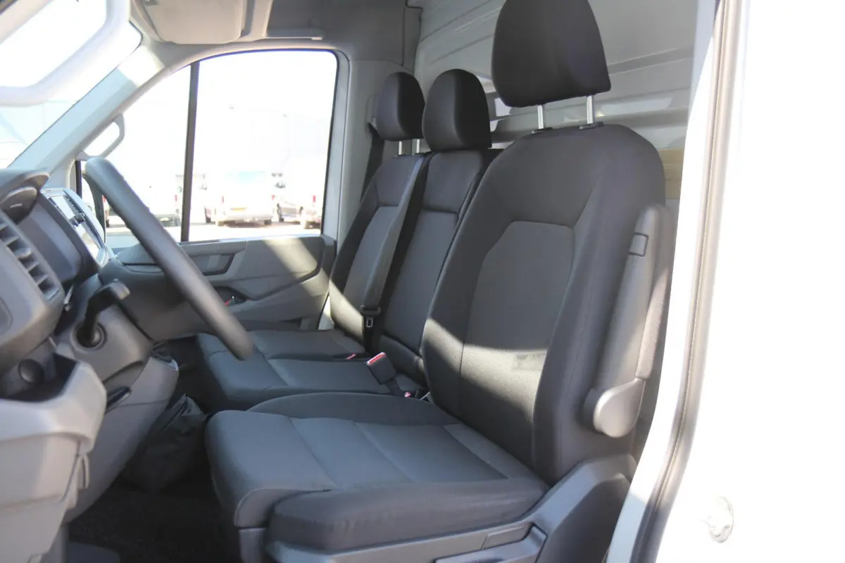 50 2.0 177pk Automaat Lang DL | Karhof | DHollandia Laadklep 1000KG |  Voertuigcategorie N2 | App Connect | Cruise Control | Achteruitrijcamera | Lane Assist