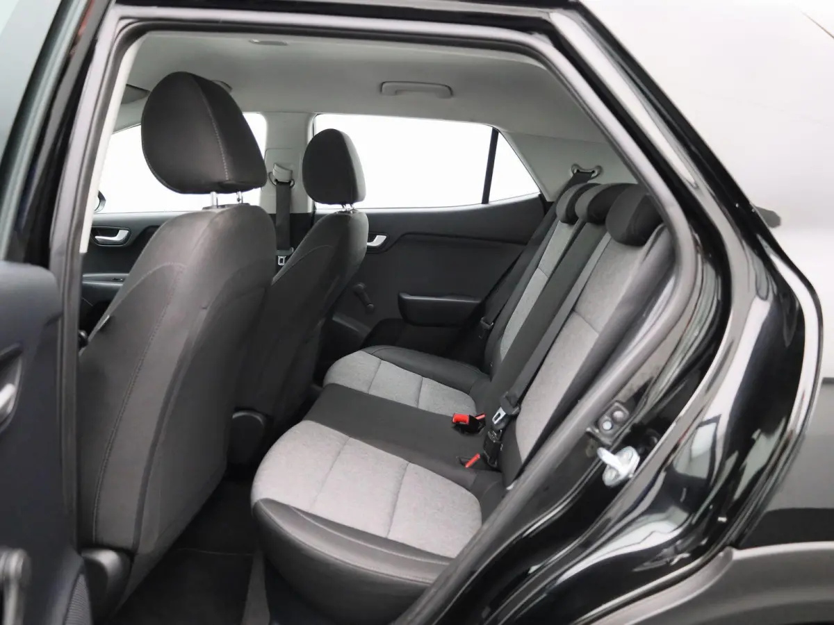 1.0 T-GDi MHEV ComfortLine | AIRCO | LMV |