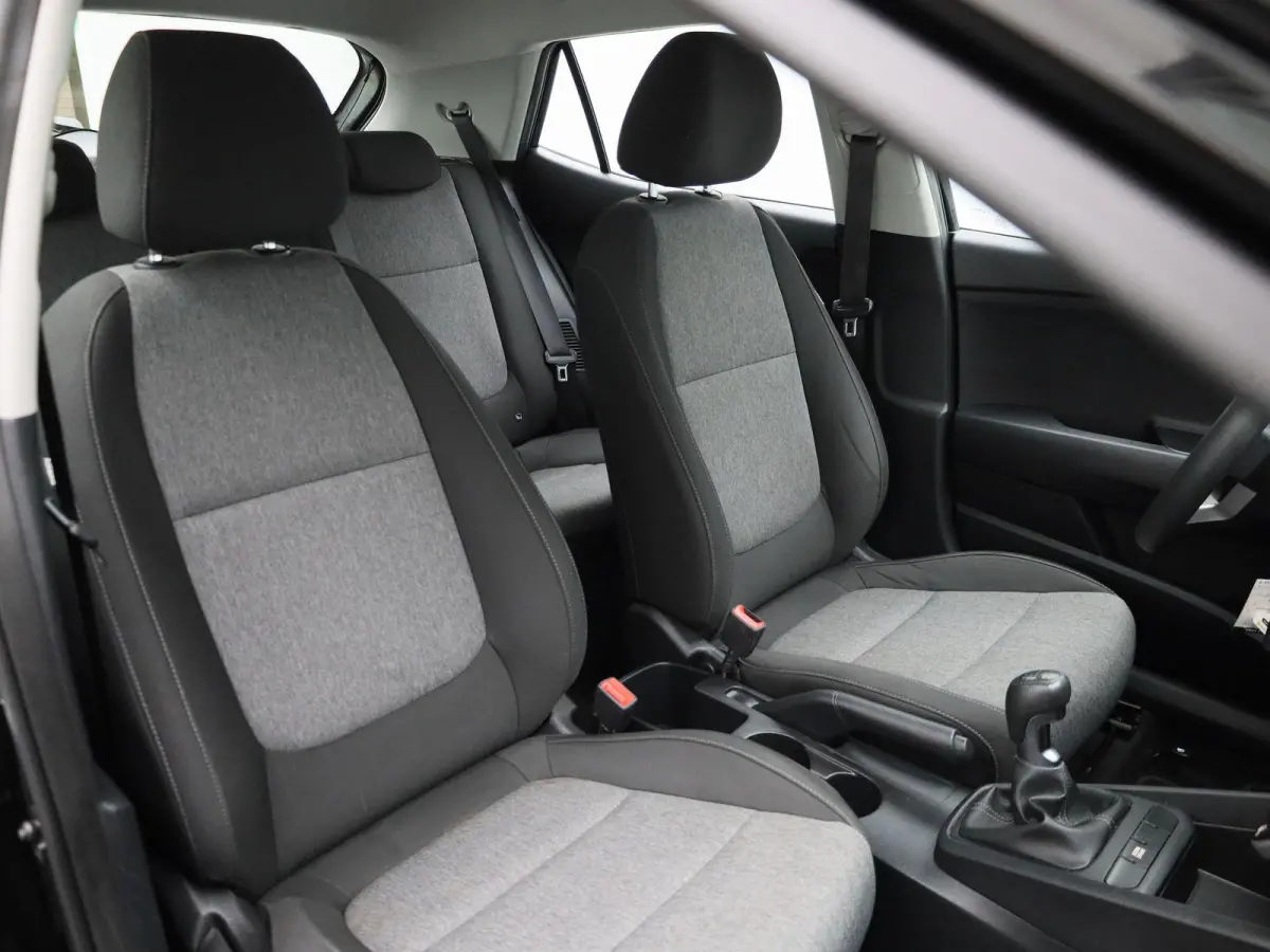 1.0 T-GDi MHEV ComfortLine | AIRCO | LMV |