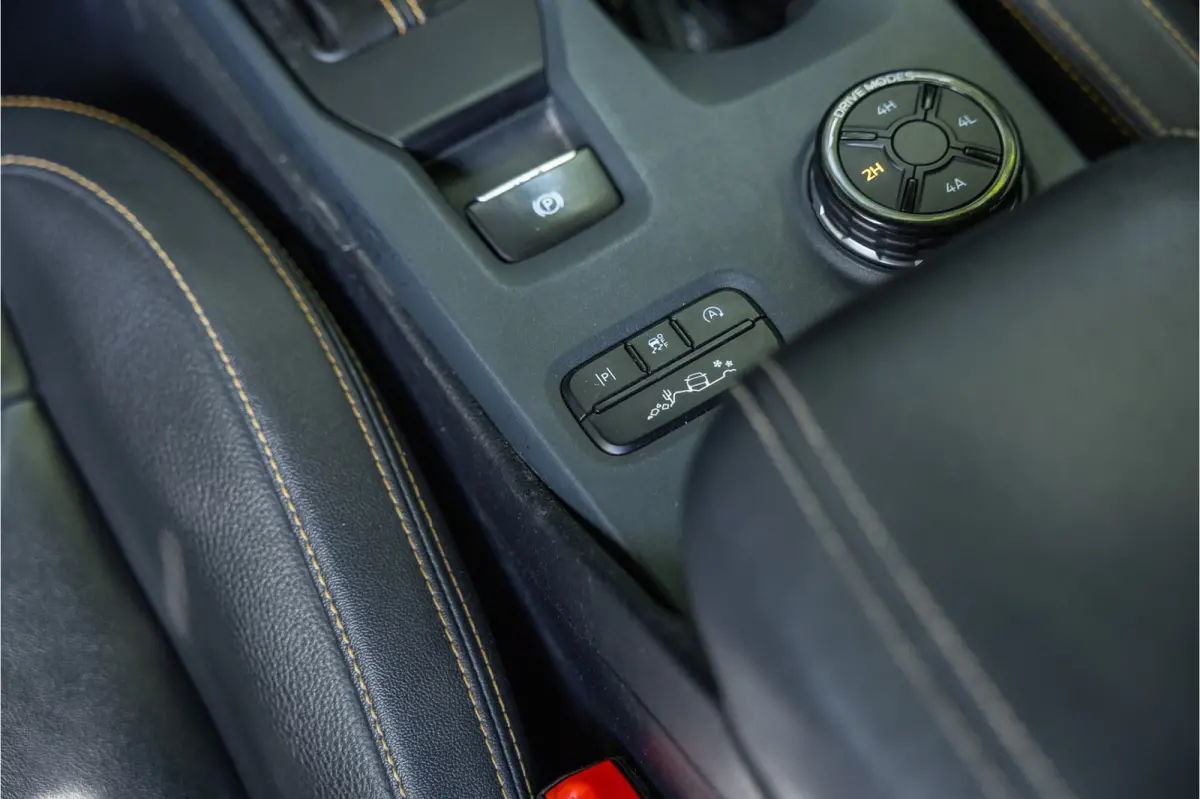 2.0 EcoBlue Wildtrak | Grijs kenteken | ACC | 360 Camera | Bang & Olufsen | Dodehoek detector | Trekhaak | Stoelverwarming | CarPlay | Navigatie | Nieuwe APK | BPM Vrij