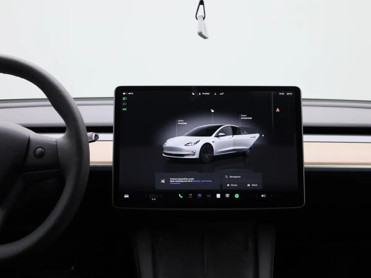 Long Range DUAL MOTOR AWD 75 kWh | ELEK.STOEL | STOEL-STUUR-VOORRUIT VERWARMING | LEDER | CAMERA | APPLE CARPLAY / ANDROID AUTO | ELEK.KOFFERBAK |