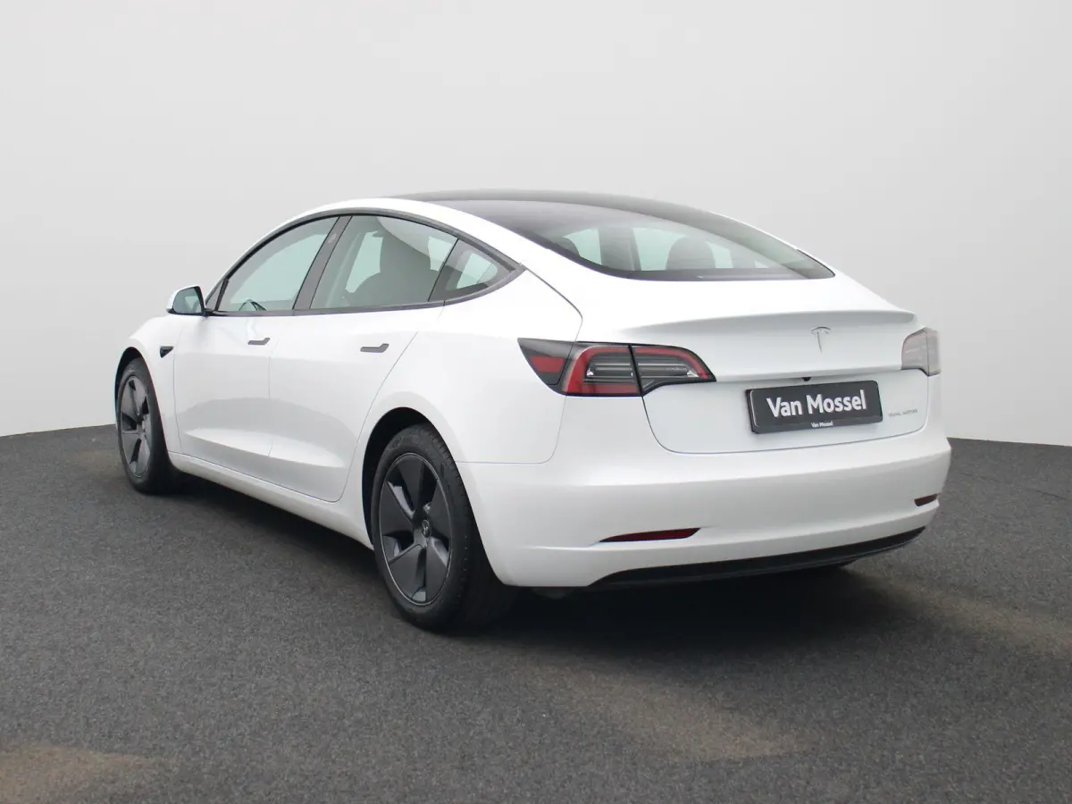 Long Range DUAL MOTOR AWD 75 kWh | ELEK.STOEL | STOEL-STUUR-VOORRUIT VERWARMING | LEDER | CAMERA | APPLE CARPLAY / ANDROID AUTO | ELEK.KOFFERBAK |
