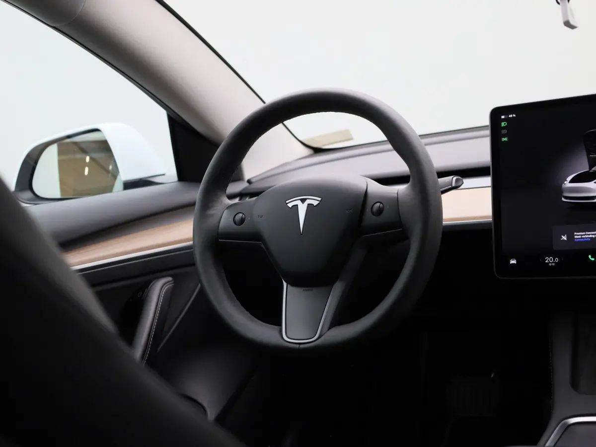 Long Range DUAL MOTOR AWD 75 kWh | ELEK.STOEL | STOEL-STUUR-VOORRUIT VERWARMING | LEDER | CAMERA | APPLE CARPLAY / ANDROID AUTO | ELEK.KOFFERBAK |