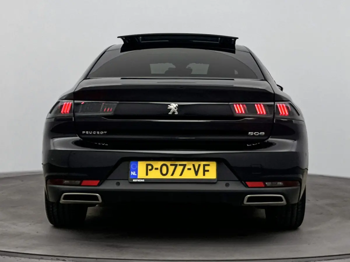 130 pk Automaat GT | Schuif/Kantel Dak | Carplay | Camera | Dodehoek Bewaking | Cruis Control Adaptieve | Voor Stoelen Verwarmd
