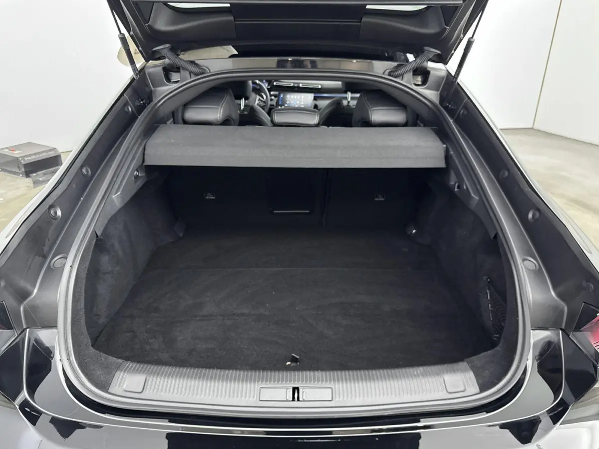 130 pk Automaat GT | Schuif/Kantel Dak | Carplay | Camera | Dodehoek Bewaking | Cruis Control Adaptieve | Voor Stoelen Verwarmd