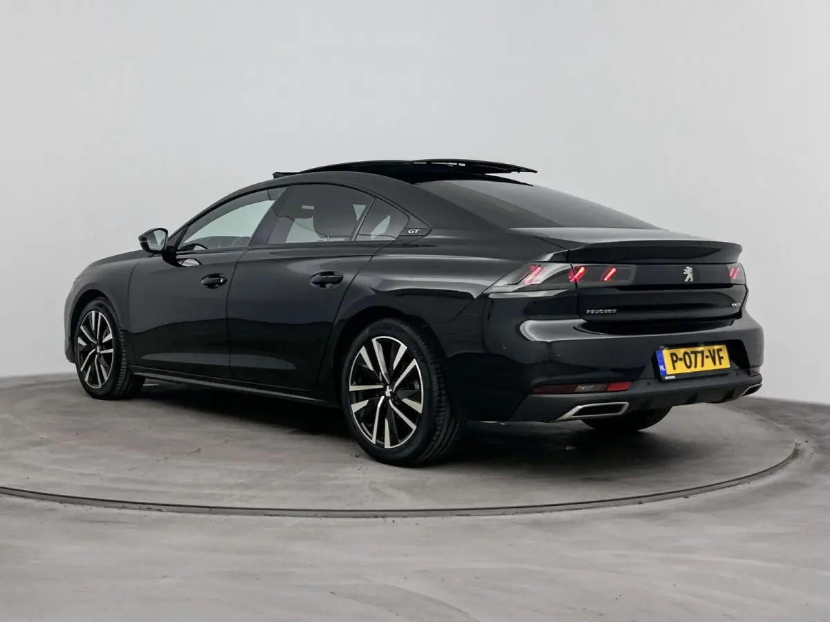 130 pk Automaat GT | Schuif/Kantel Dak | Carplay | Camera | Dodehoek Bewaking | Cruis Control Adaptieve | Voor Stoelen Verwarmd